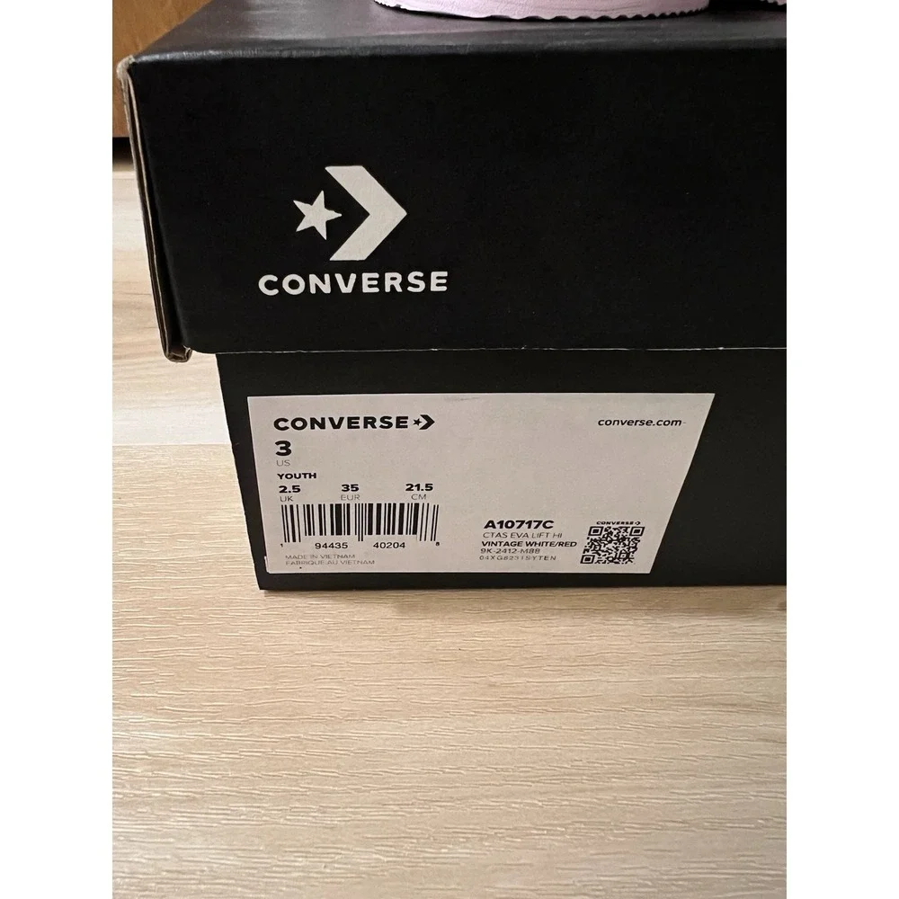Converse A10717C‎ Valentine's Day Unisex Sneakers In White Red Youth 3